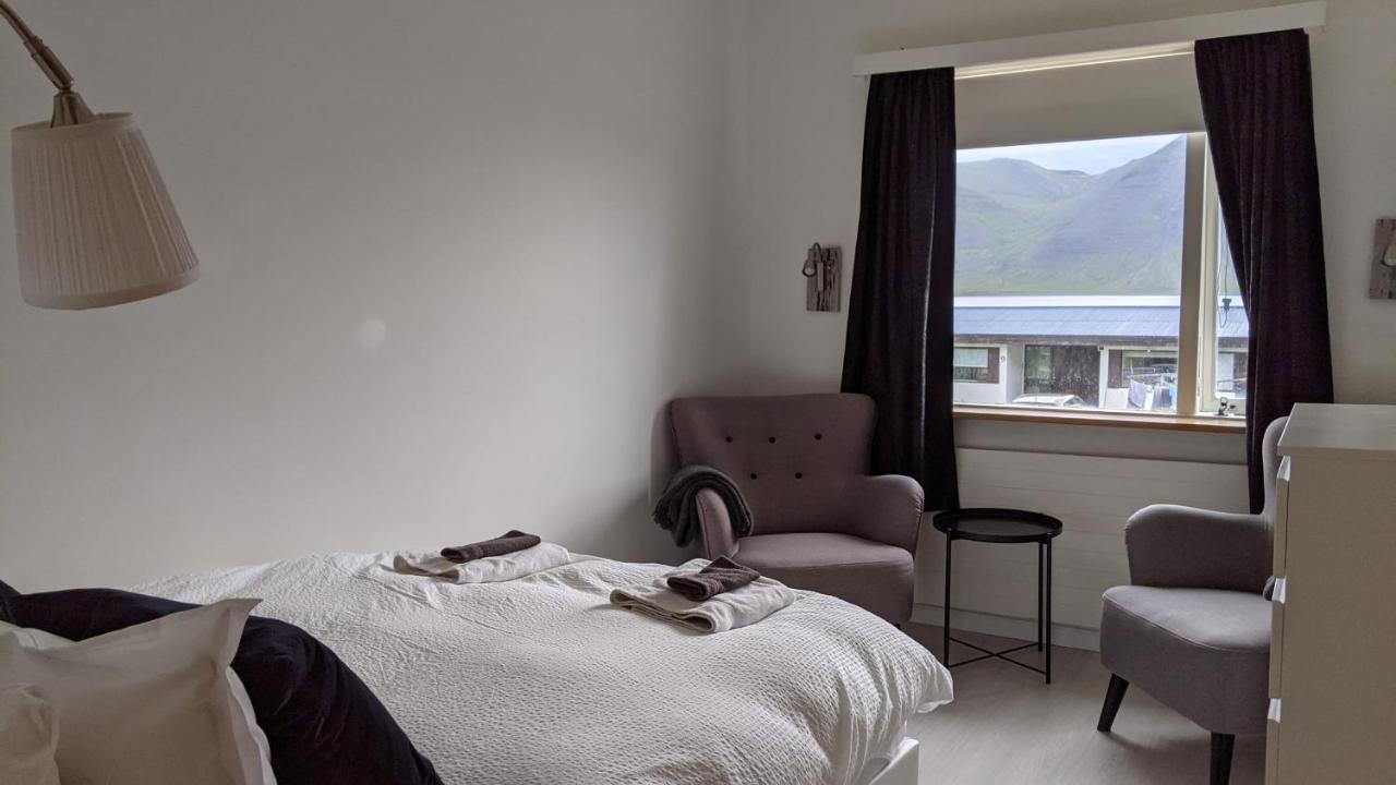 Flateyri Guesthouse 外观 照片